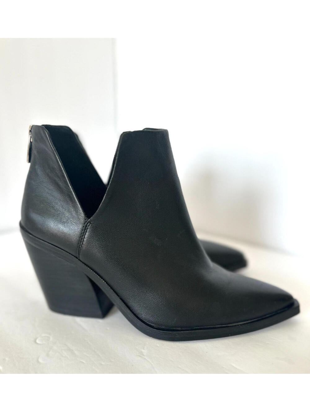 Franco Sarto Black Leather Ankle Bootie Back Zip Block Heel Pointed Toe Size 8